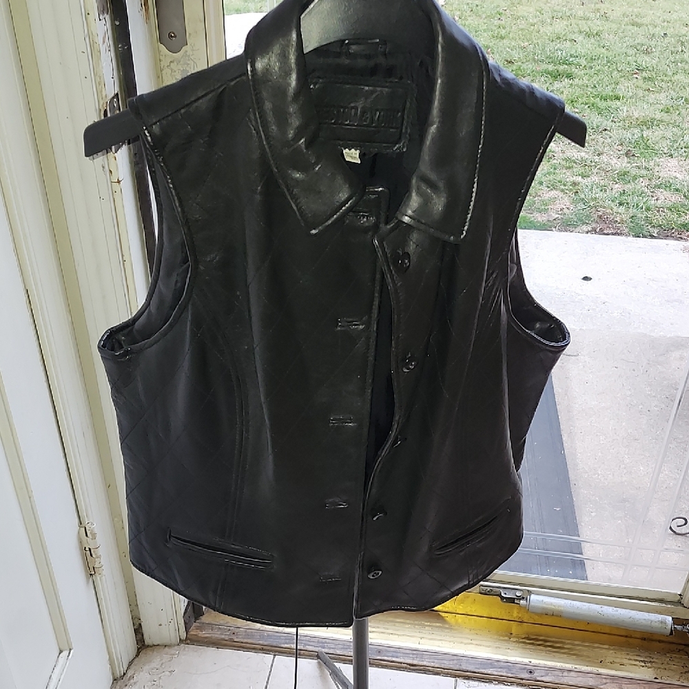 Elegant Black Quilted Leather Vest